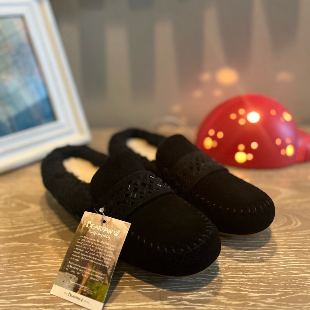 BearPaw black slippers size 7